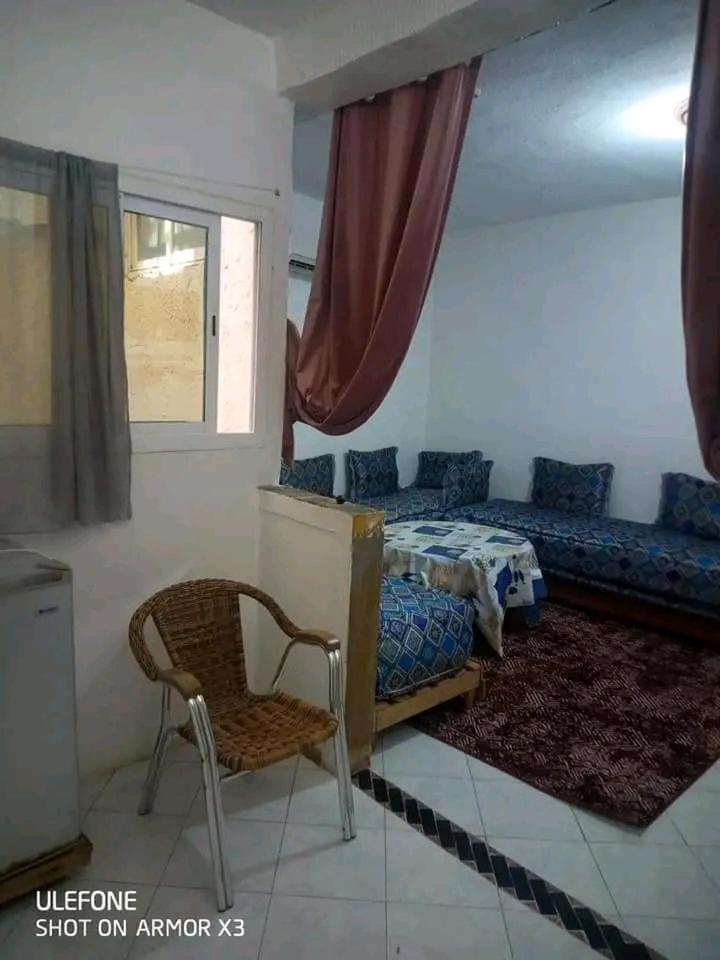 السخينات Apartment Es Skhinat Bagian luar foto